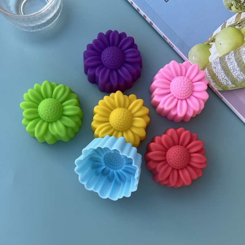 6 Pcs Set Non-Stick Flower Des - مراجعة Soap Making Kits وسعره